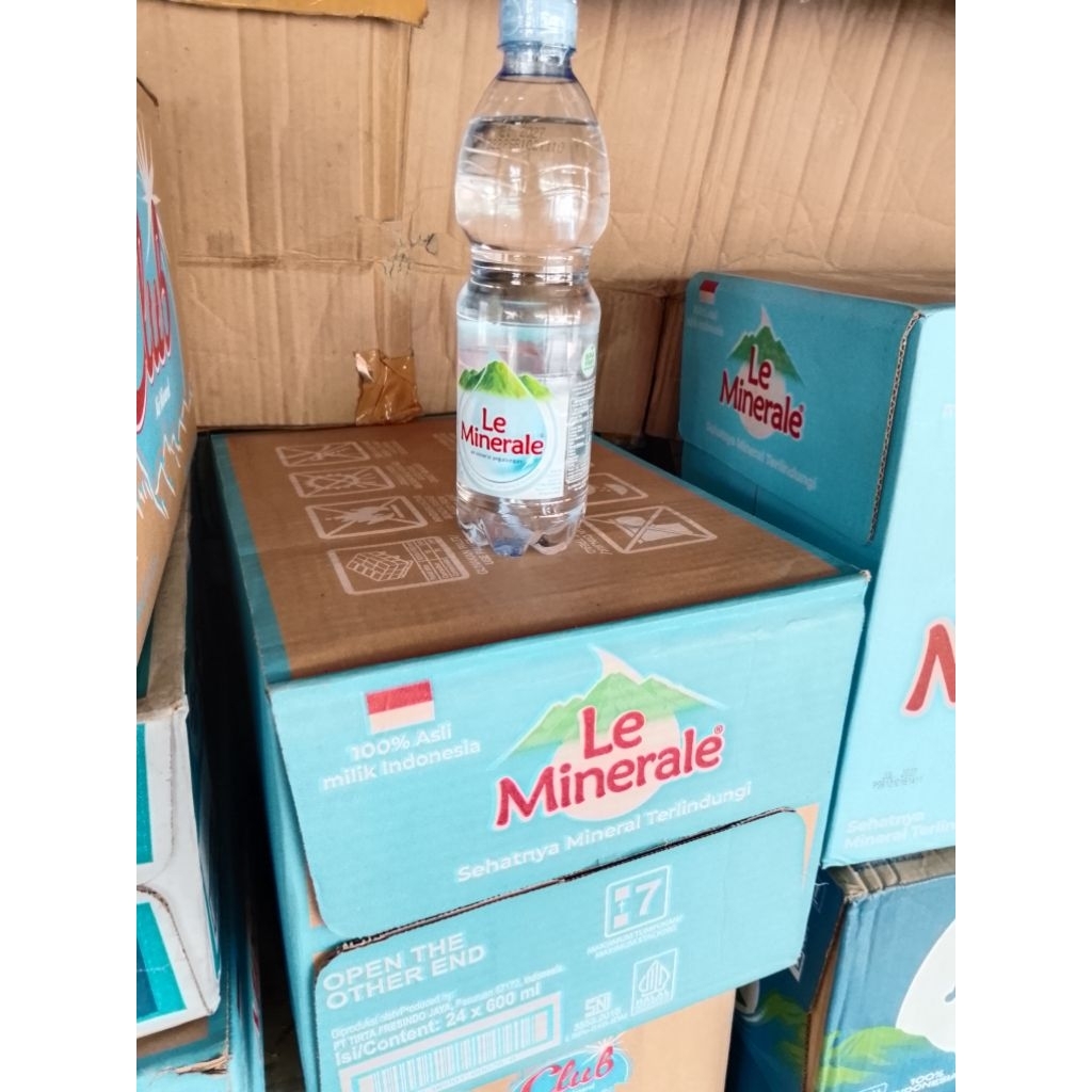 Le Minerale Air Mineral Pegunungan 600ml