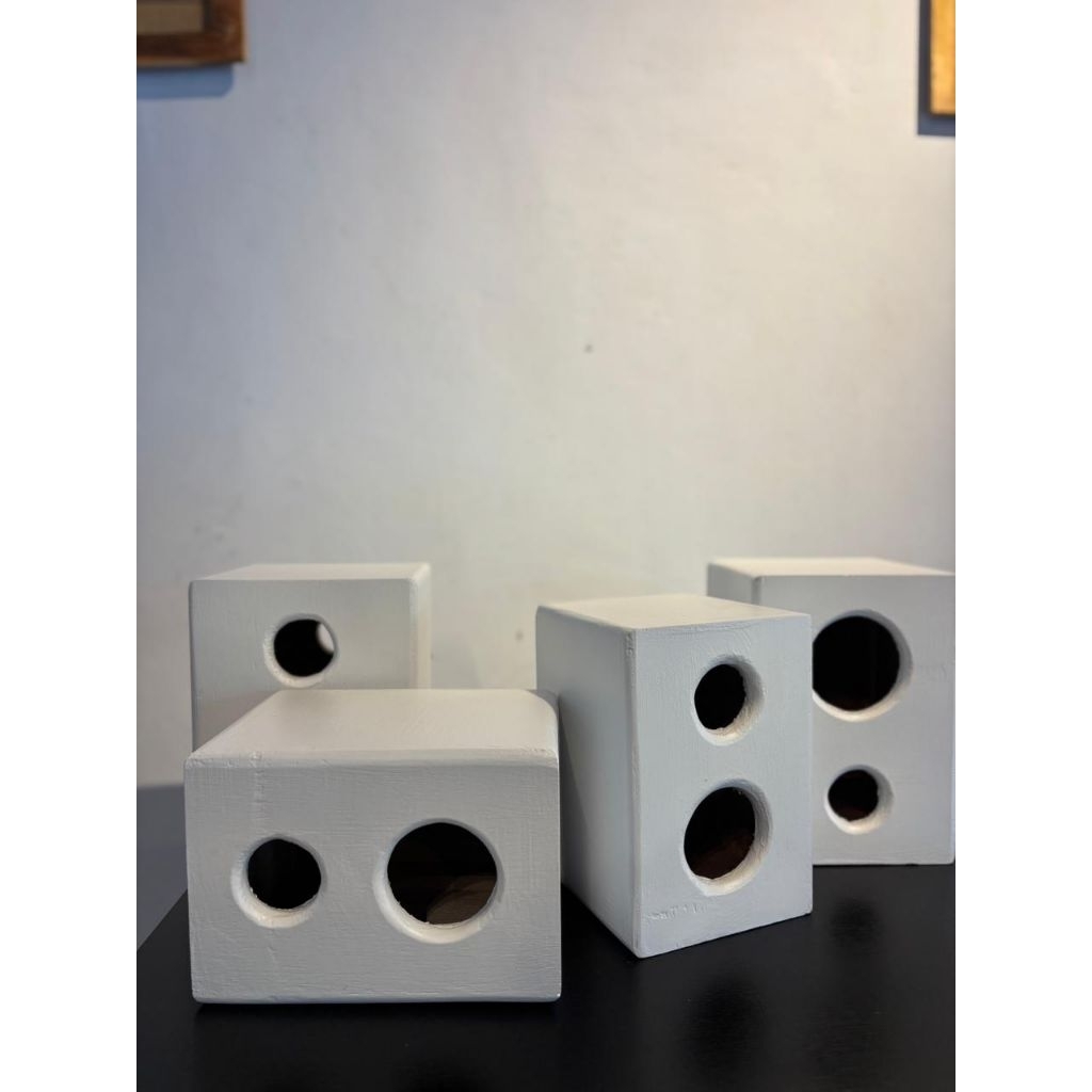 box spiker custom 3inc,4 in ,6 in dll, bisa dapat diletakkan di meja kerja, ruang komputer, komputer