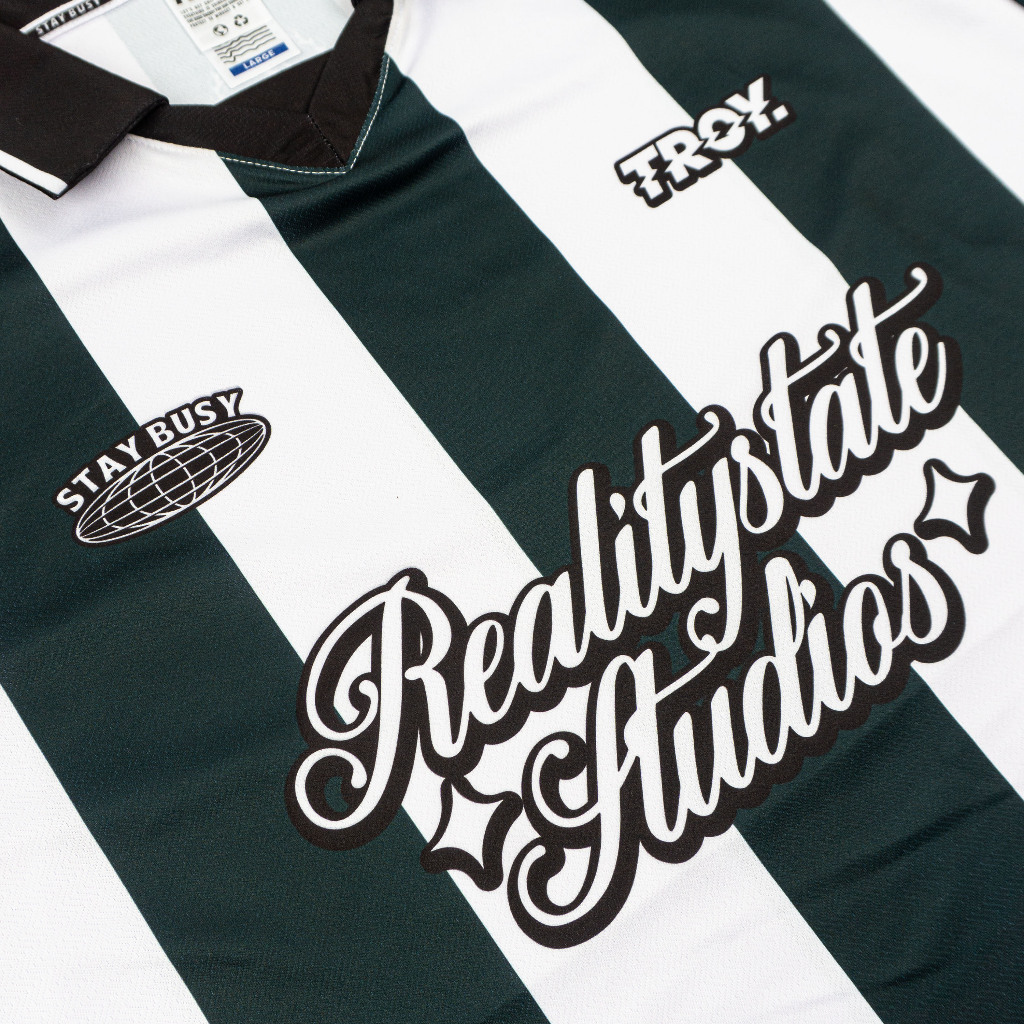 Troy Company Jersey White Green Realitystate Studios - Jersey Putih Hijau Garis Klasik JSM 3548