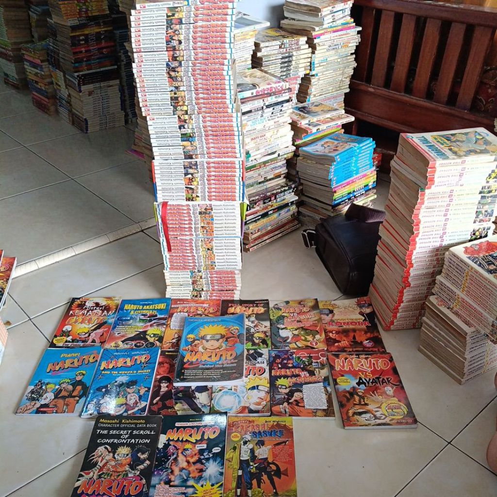 Komik Full Set Tamat Naruto 1-72 + 1 data book + smua side story + behind the scene