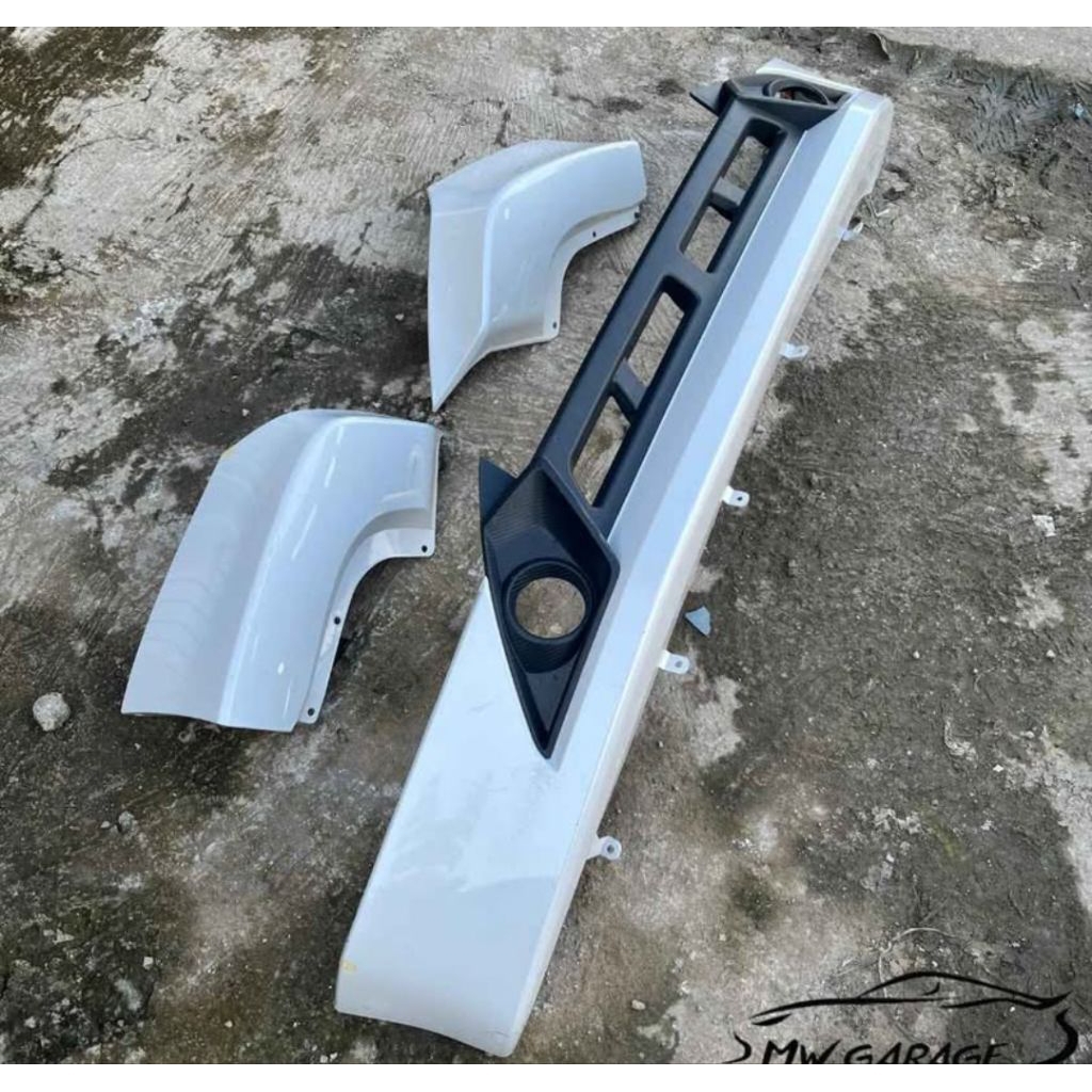 bodykit depan  belakang xpander 2016 2017 2018 2019 2020 original baru lelanganan