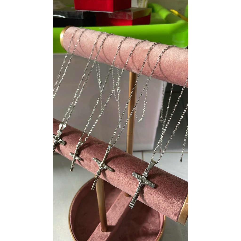 kalung salib titanium silver anti karat kalung kristen katolik