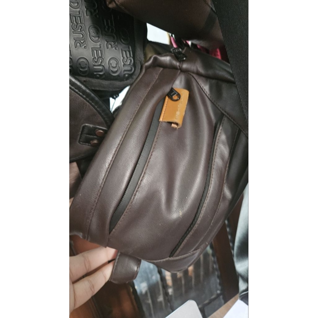 tas mokamula coklat bekas