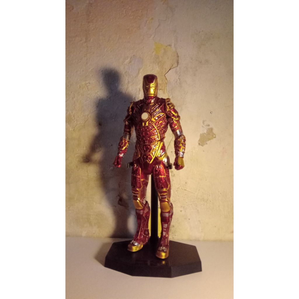Crazy toys Iron Man mark 41 bones armor retro version