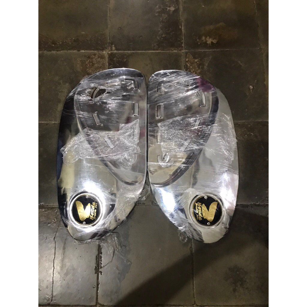 Panel Tangki Honda CB dream 305 set emblem Honda CB dream 305 (Chrom)