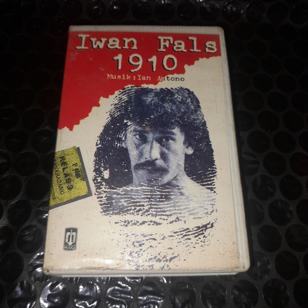 kaset pita iwan fals 1910