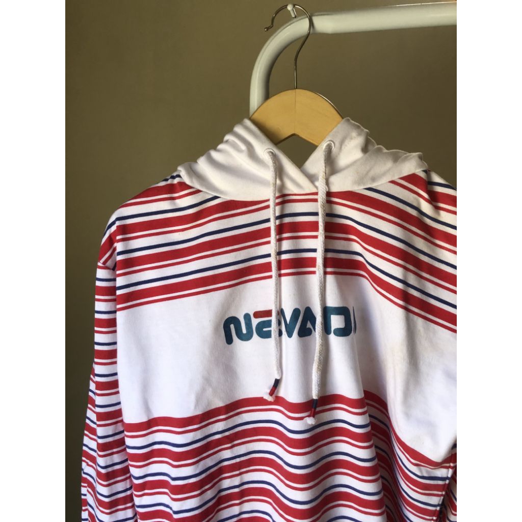 preloved nevada, sweater nevada, hoodie nevada, preloved baju