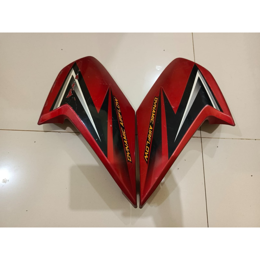 Shroud kupingan L R sayap tangki Honda Verza original