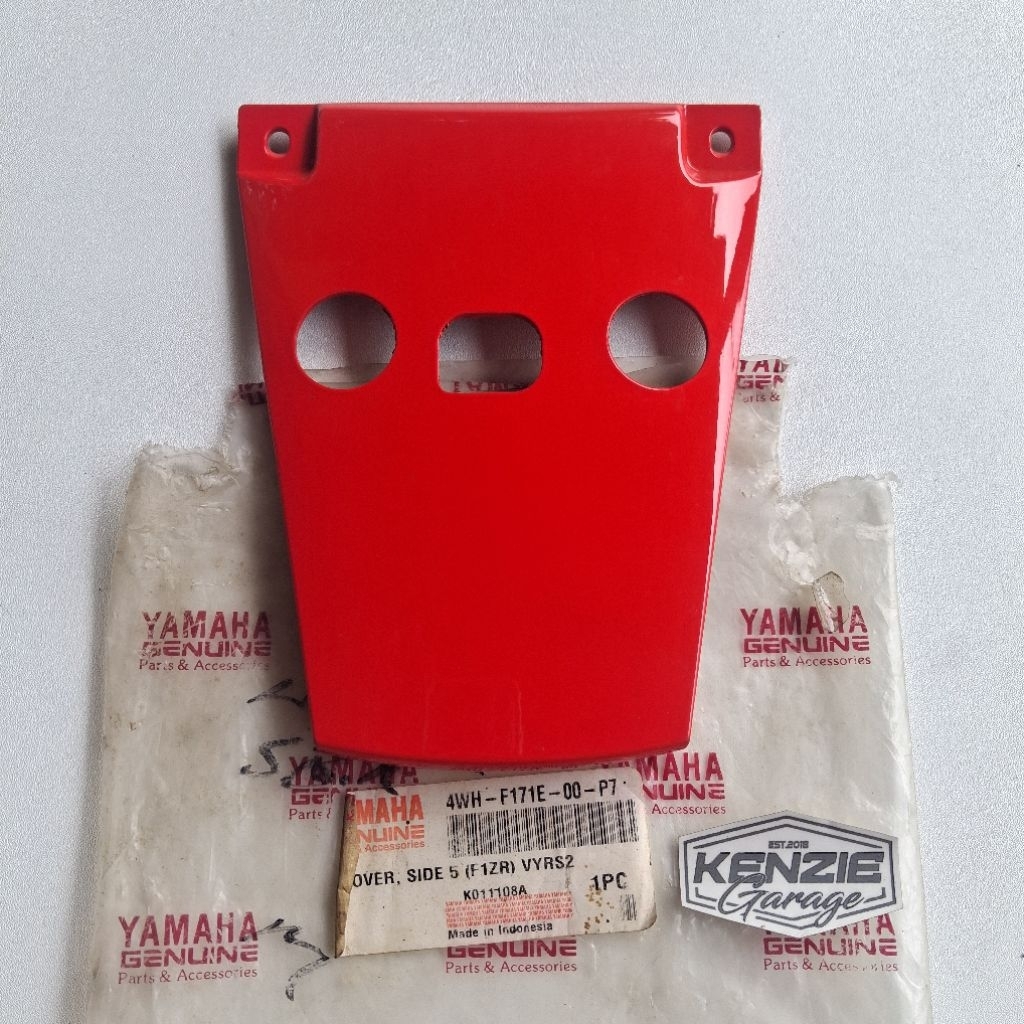 Sambungan Pet Pad Body Cover Tail Yamaha F1ZR FIZR Merah VYRS Special Edition Original YGP 4WH-F171E