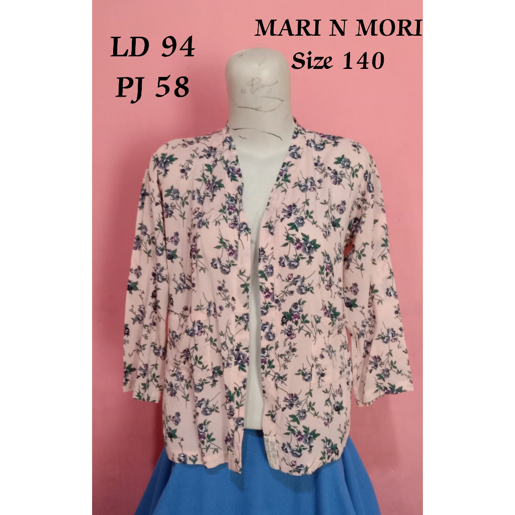 Atasan outer tanpa kancing -MARI -N- MORI-