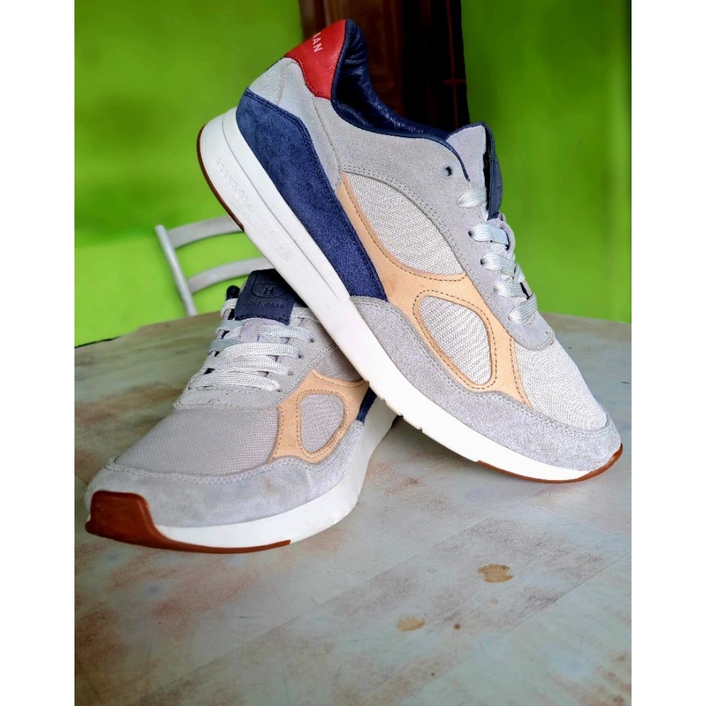 SEPATU COLEHAAN SPORT SNEAKERS LOW (VIETNAM)