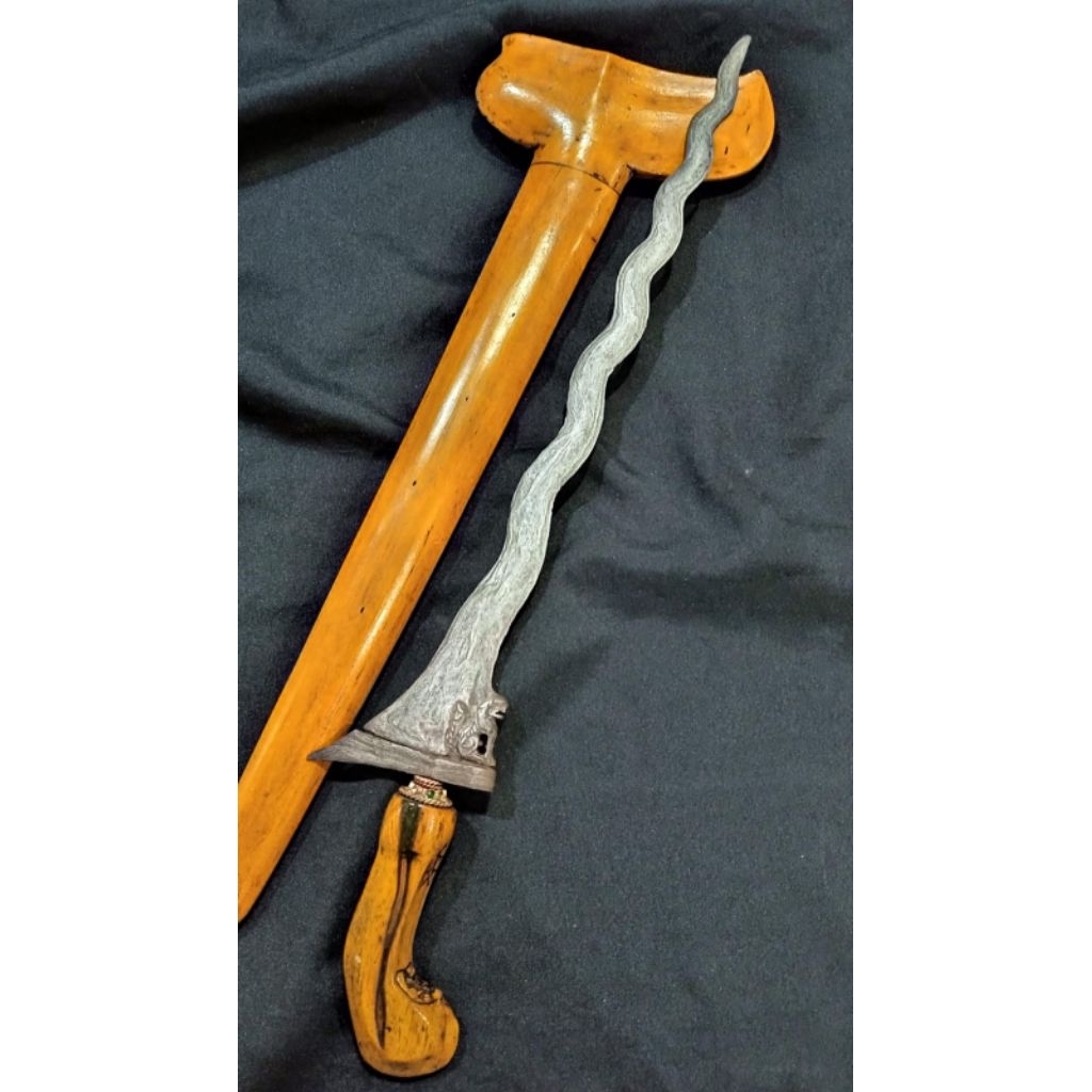 Keris Sepuh Murah Singobarong Luk 13 Asli Warangka Gayaman Solo - Keris Majapahit