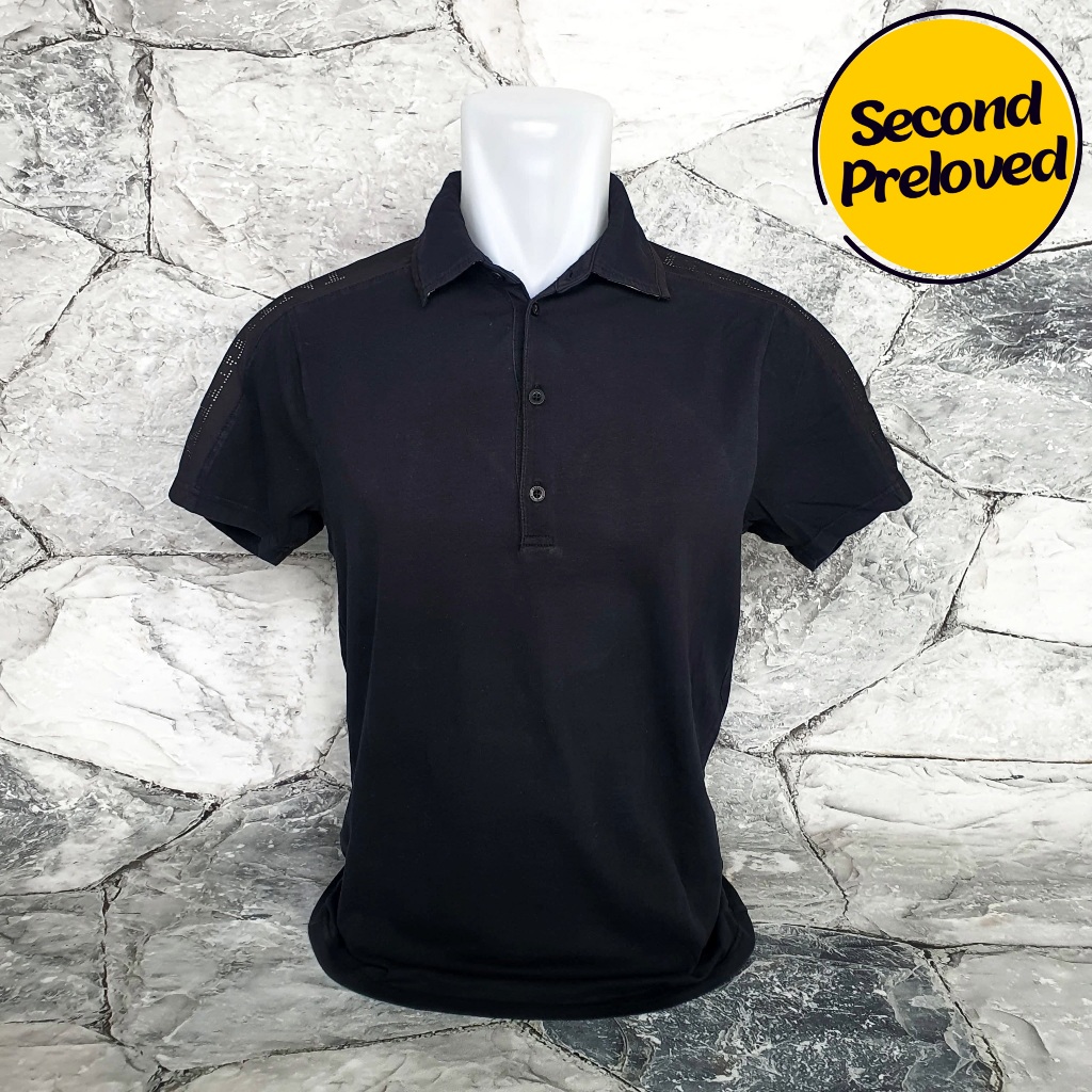Baju Kaos Polo EMPORIO ARMANI - Size S / LD 48 cm - Original - Used
