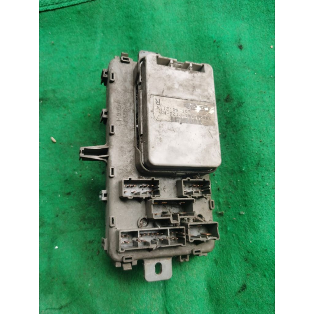 fuse box sekring dalam Honda Civic Genio