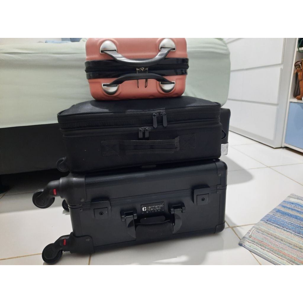 Preloved beauty case armando caruso