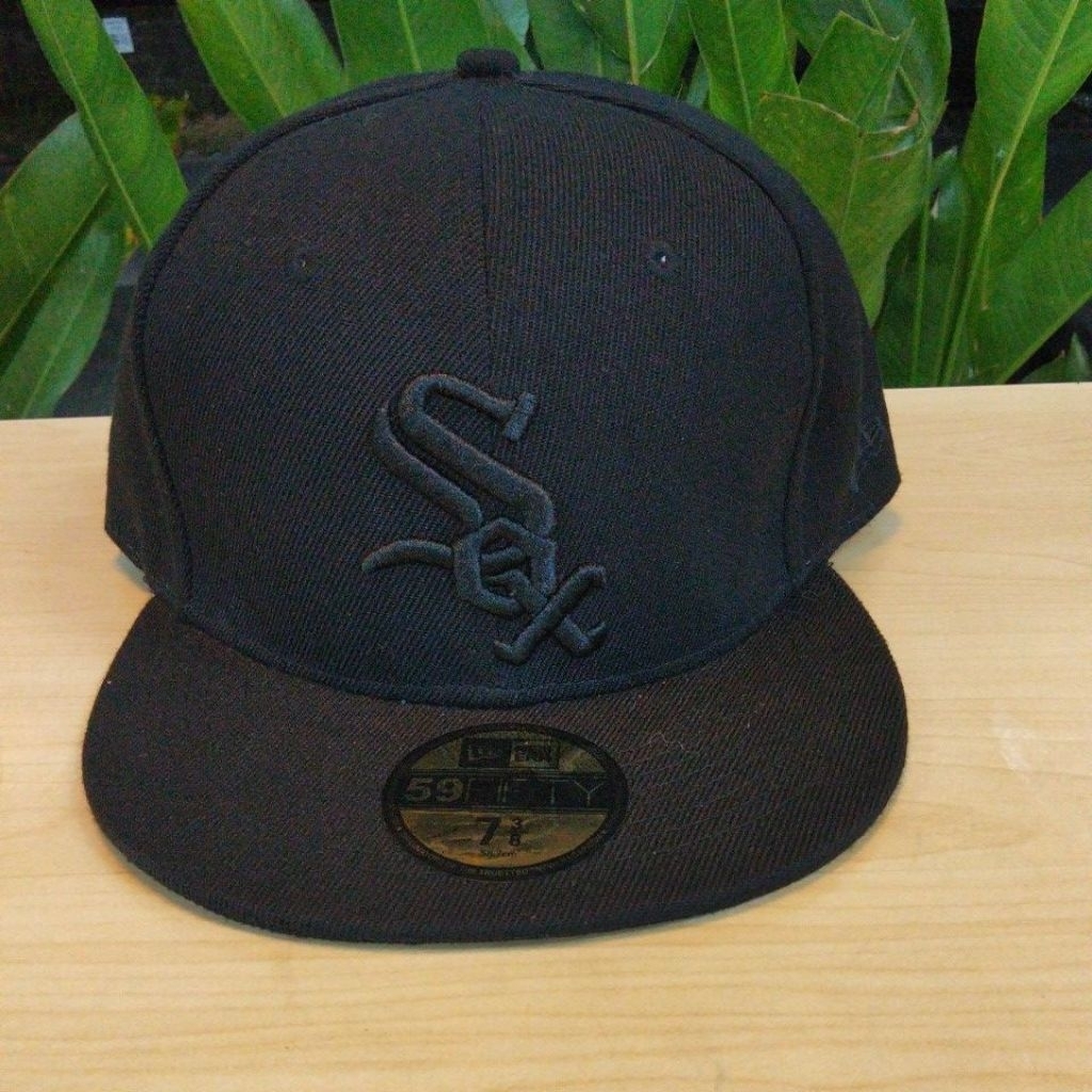 Cap Snapback Fitted MLB Chicago White Sox Black on Black (BOB)