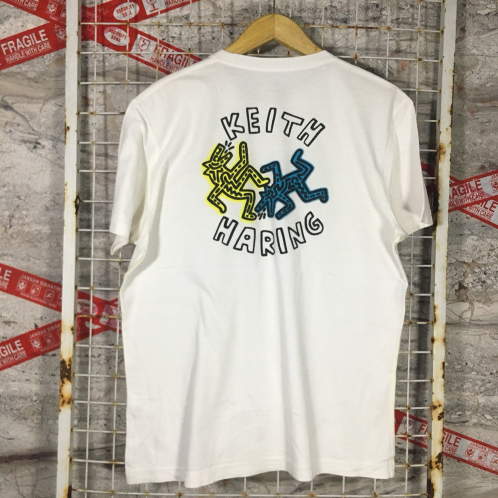 Kaos Uniqlo X Keith Haring Full Print Original UT Second Preloved . 05956