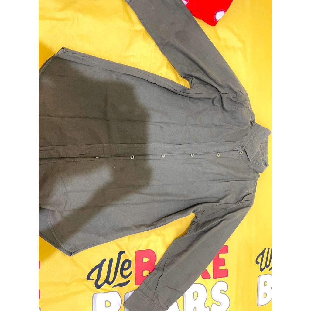 PRELOVED KEMEJA WANITA HIJAU ARMY