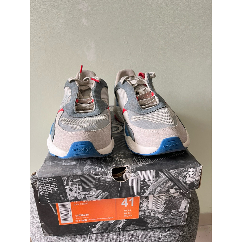 Sepatu ortuseight vagabond