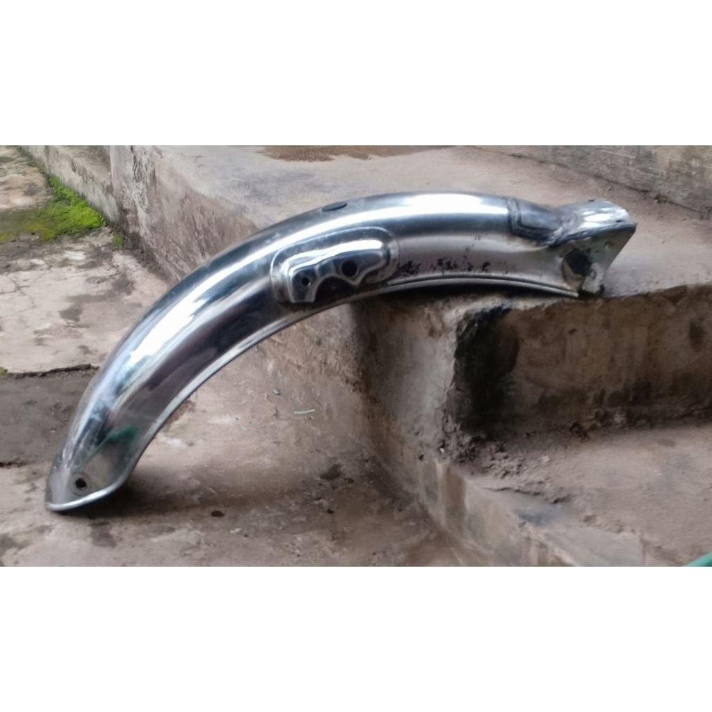 spakbor belakang GL100 original second