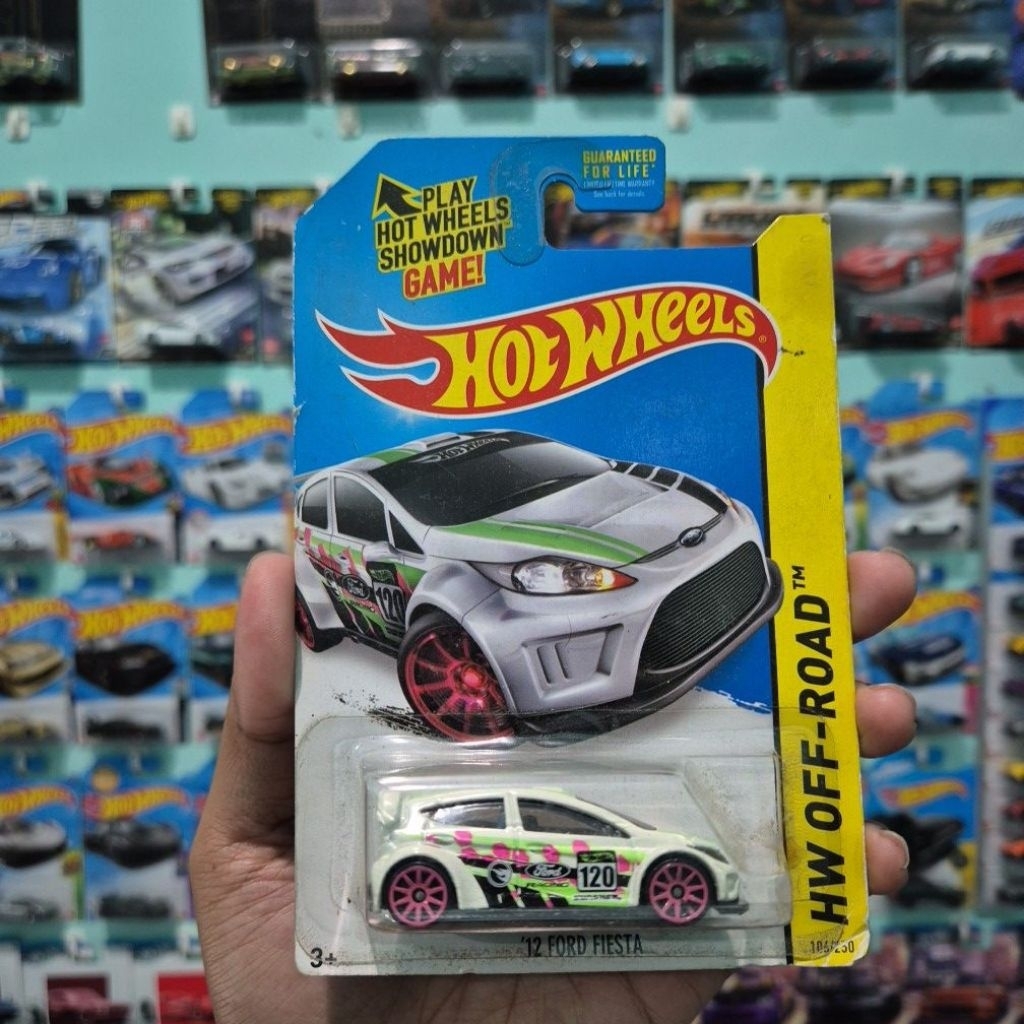 HOT WHEELS FORD FIESTA