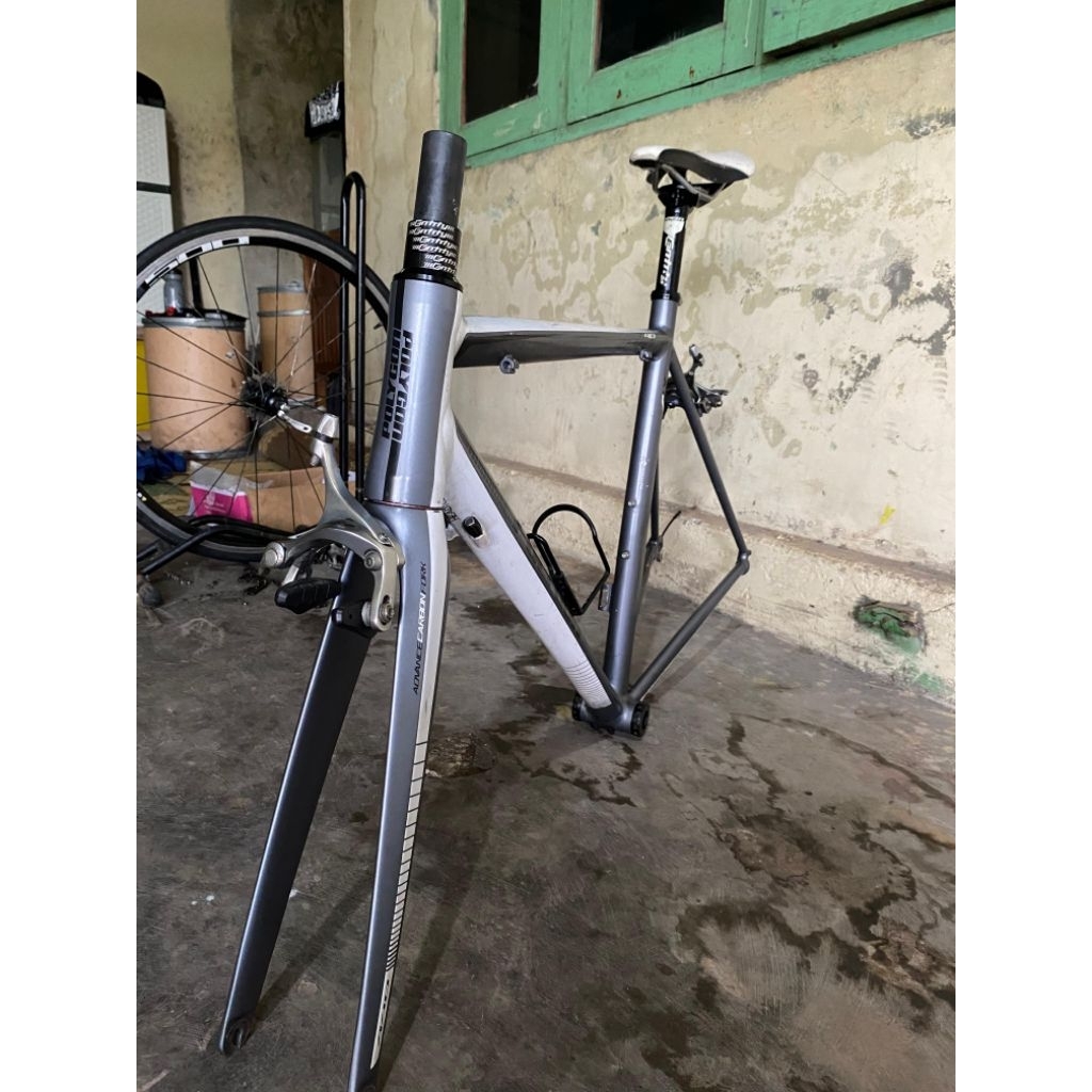 frameset polygon helios a4 52