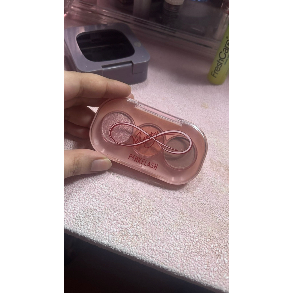 PRELOVED - PINKFLASH EYESHADOW PK04