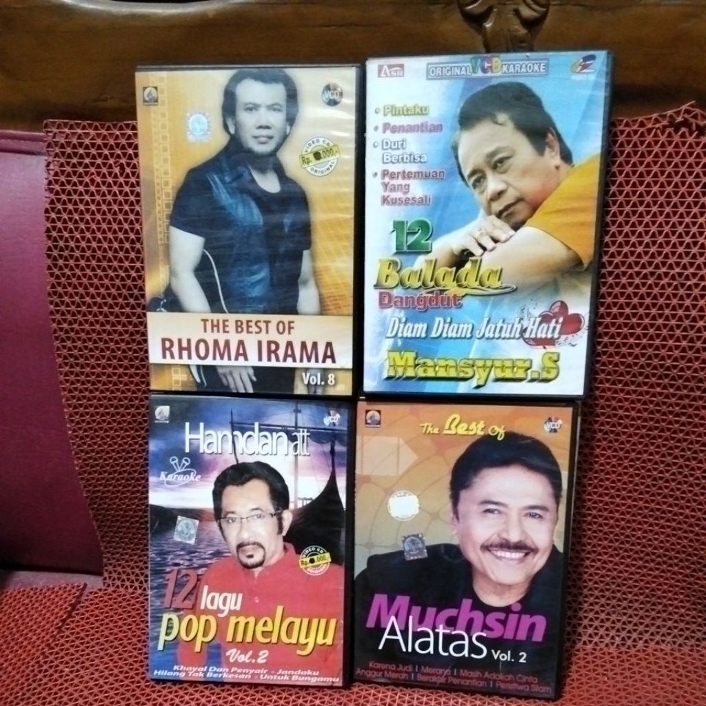 VCD KARAOKE DANGDUT PRIA BEBAS PILIH JUDUL, CHAT JUDUL KEPENJUAL KONDISI BARU DAN 100% ORIGINAL