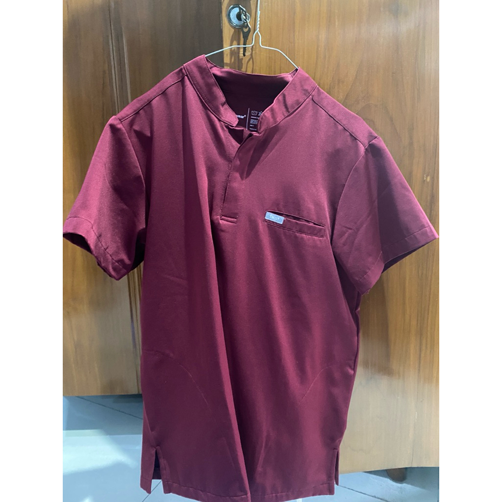 trustwear jayden scrub baju jaga medis preloved