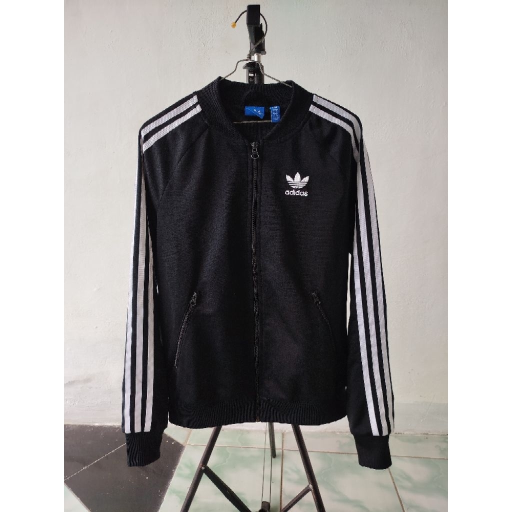Tracktop adidas europe big logo