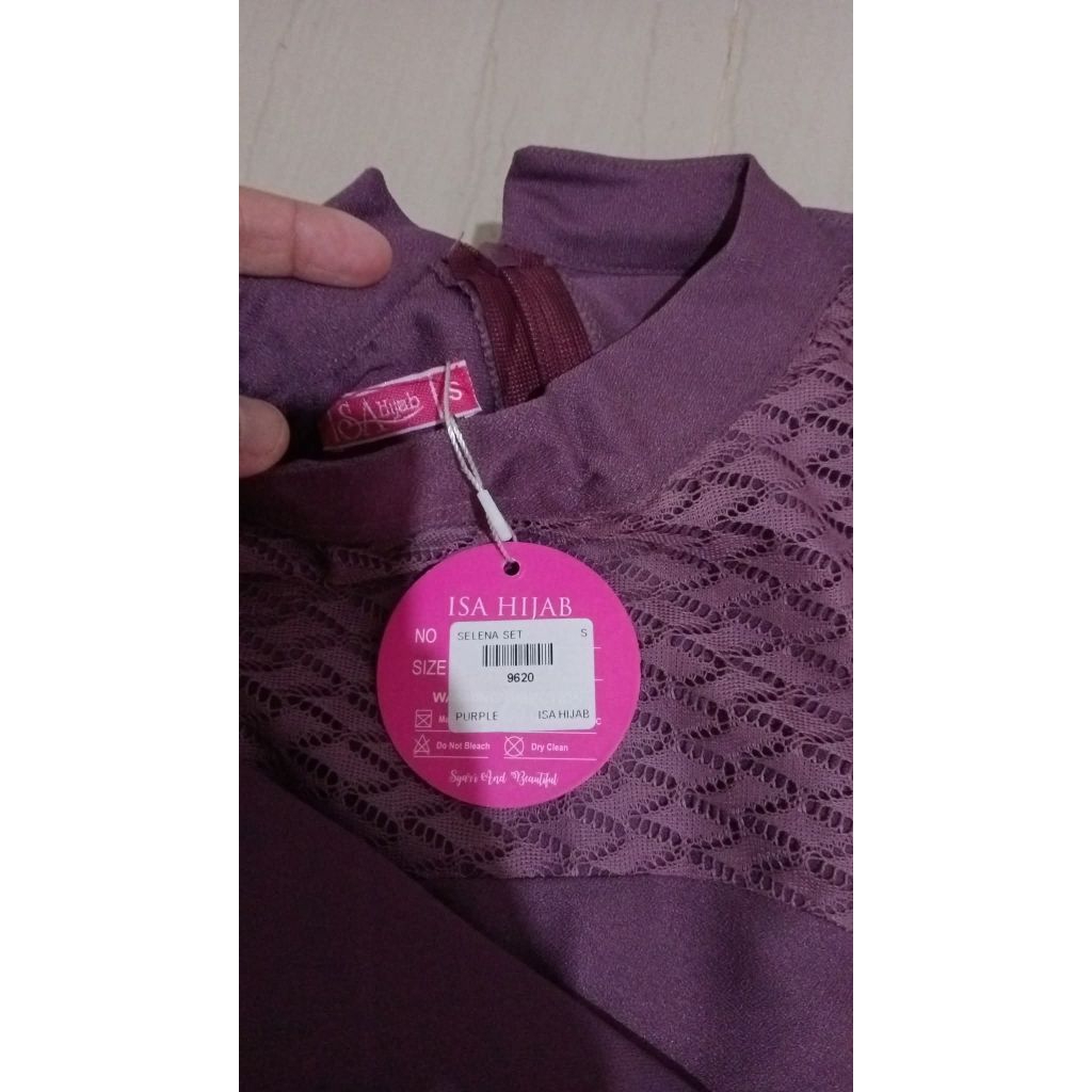 gamis set pashmina brand Isa hijab size S ld 96 muat BB 40-50