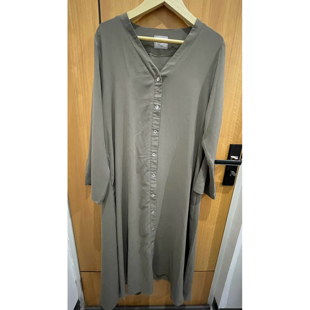 PRELOVED Abaya Itsnaani Ash Grey by Sofni size XS