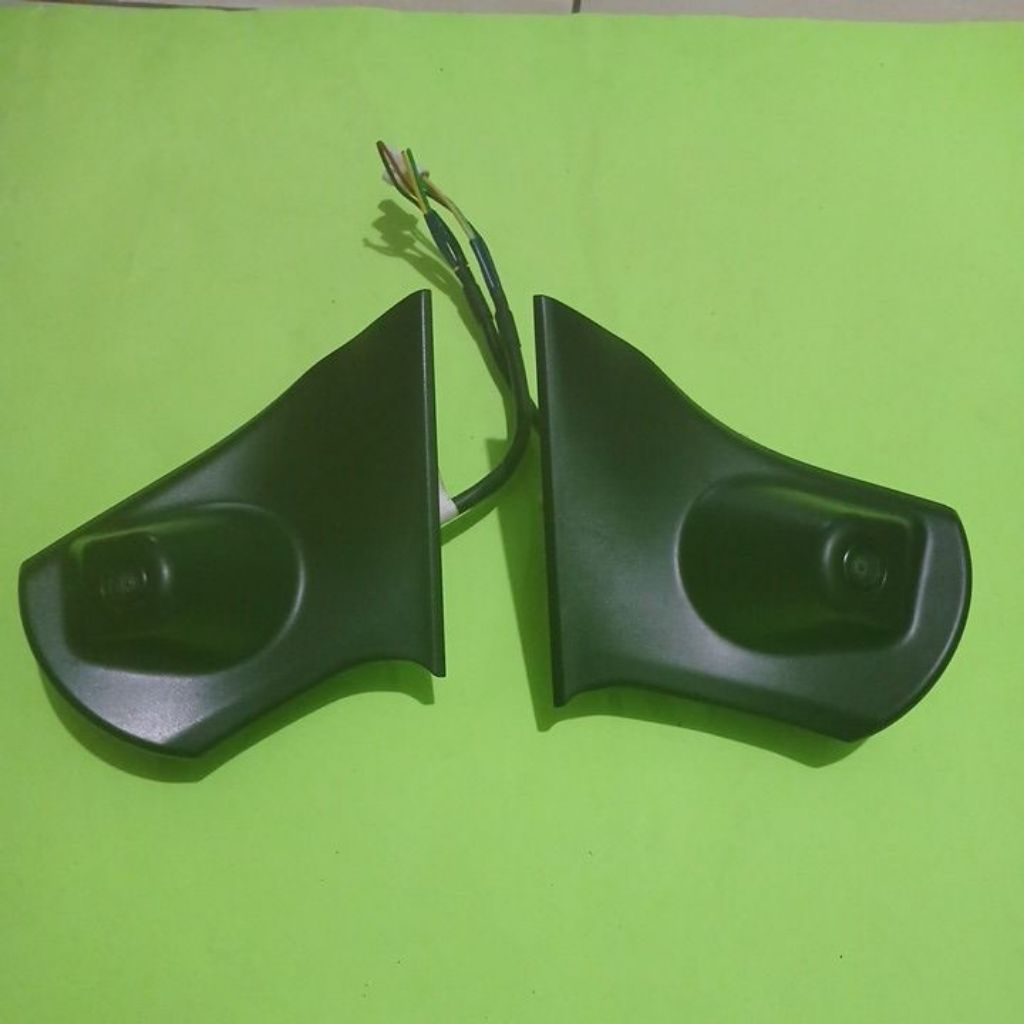 KAMERA SPION MOBIL TOYOTA INNOVA ZENIX CAR SATU SET KIRI ,KANAN ORIGINAL.