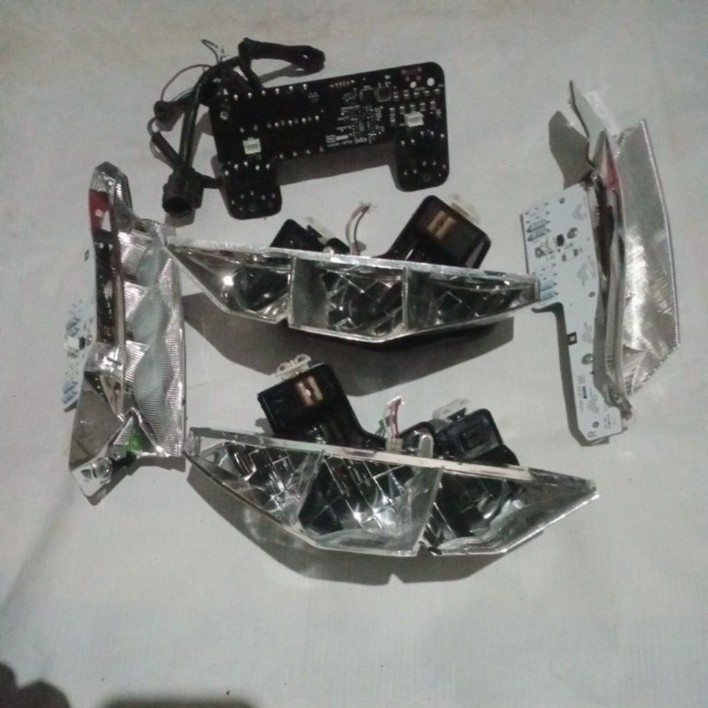 Reflektor lampu depan cbr150r CBR 150 r facelift