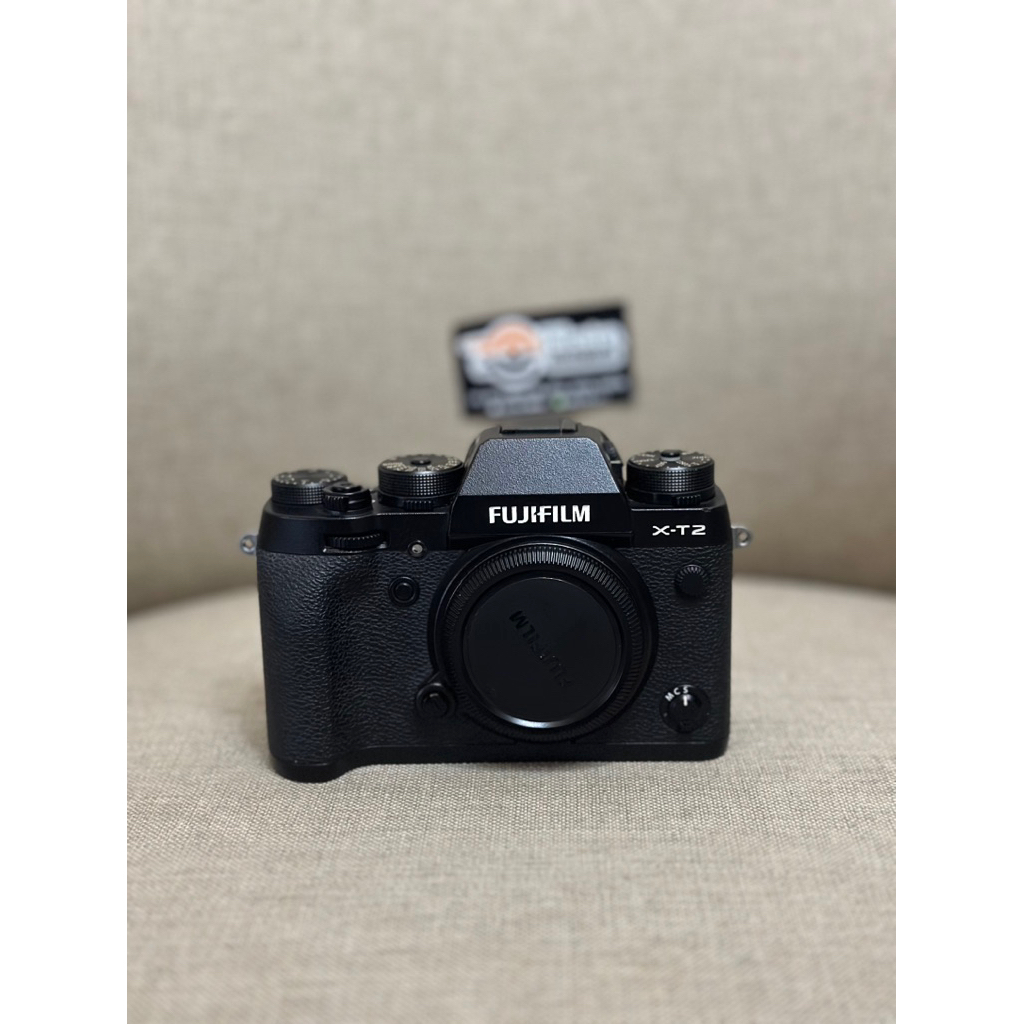 FUJIFILM XT2 MIRORLESS FUJI XT2 MULUS NORMAL BAGUS