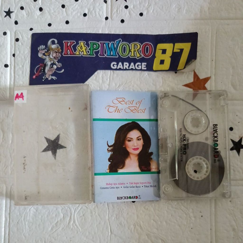 KASET PITA,,, BEST OF THE BEST NIA DANIATY