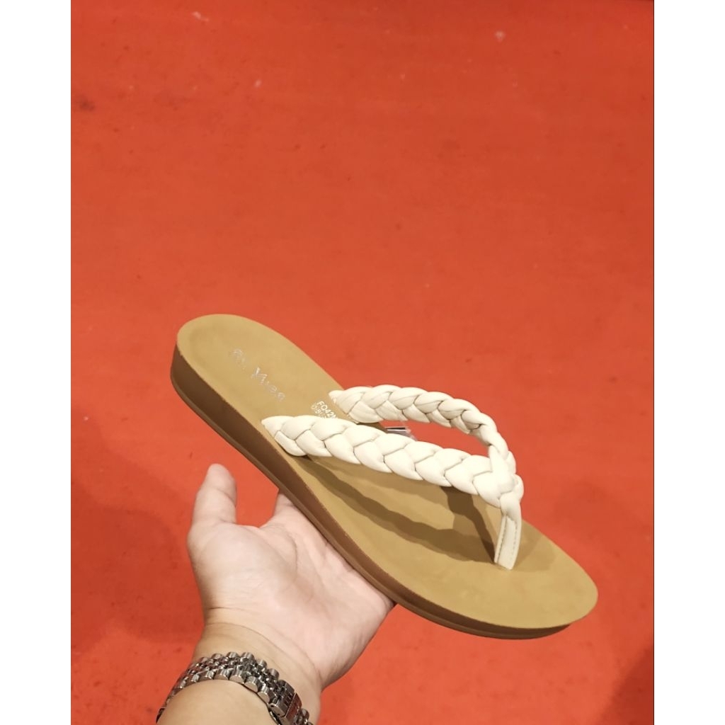 Sandal Wanita Sandal Jepit Original St Yves