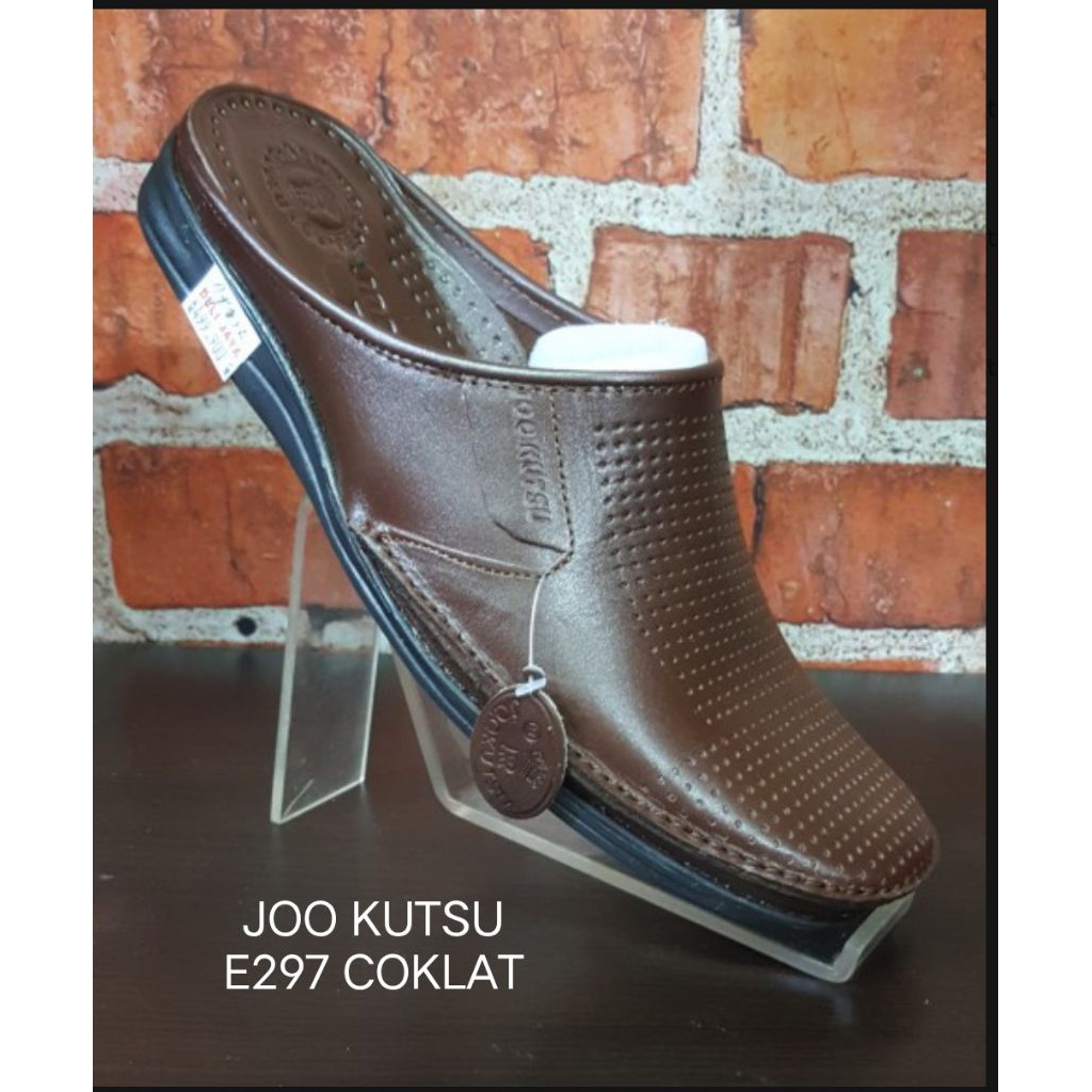 sandal sepatu, bahat kulit asli brand JOO KUTSU