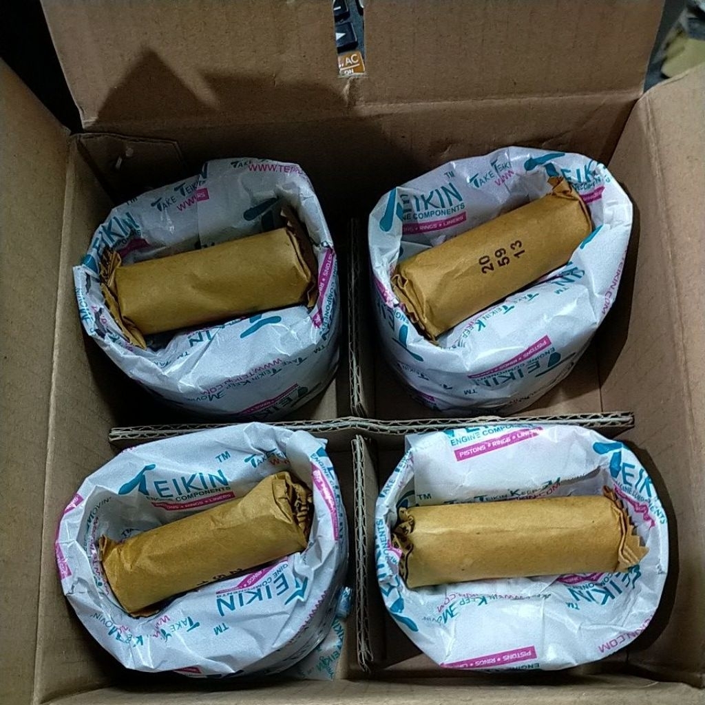 Piston Set Suzuki Aerio, Swift old,SX4 Teikin