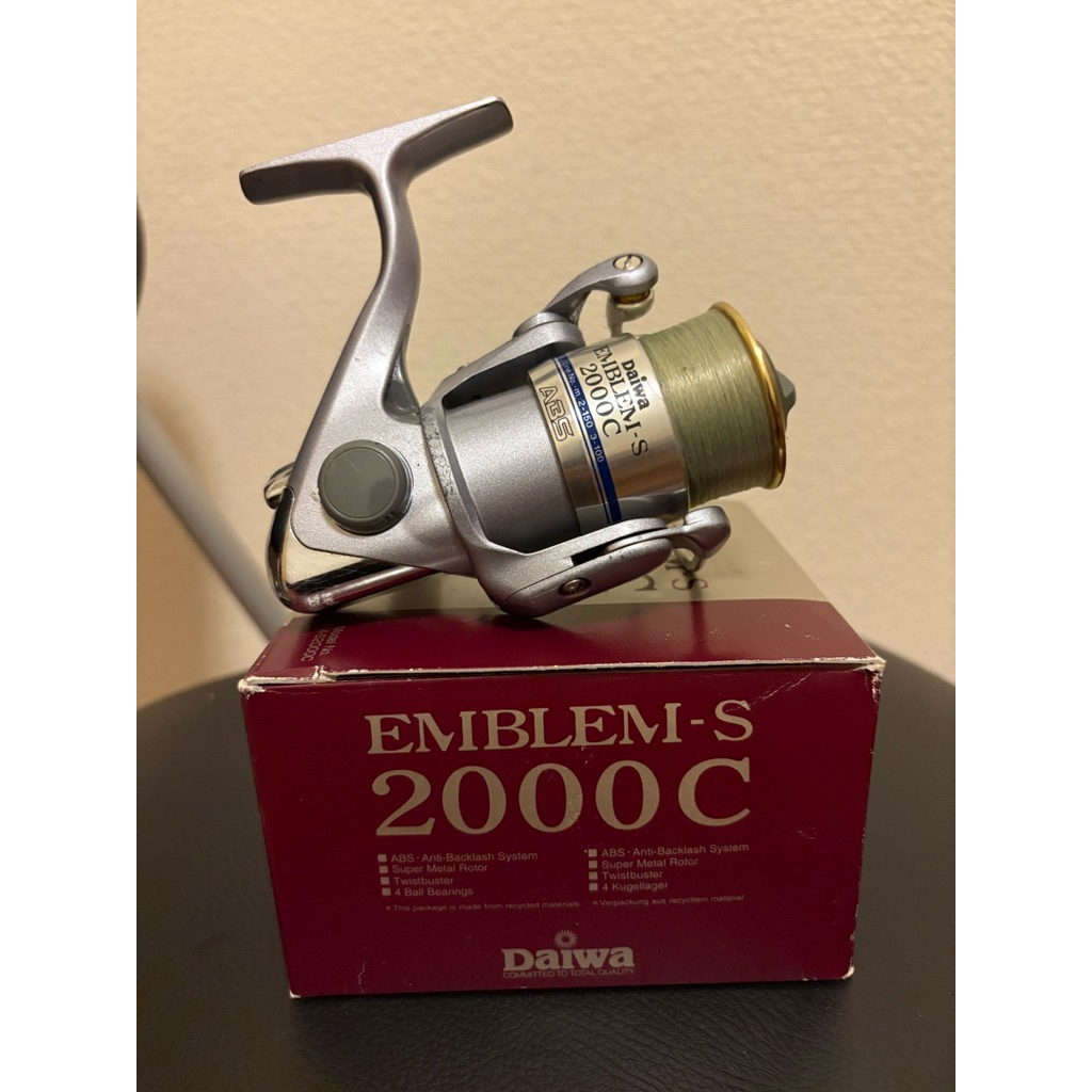 reel daiwa emblem-s 2000c japan