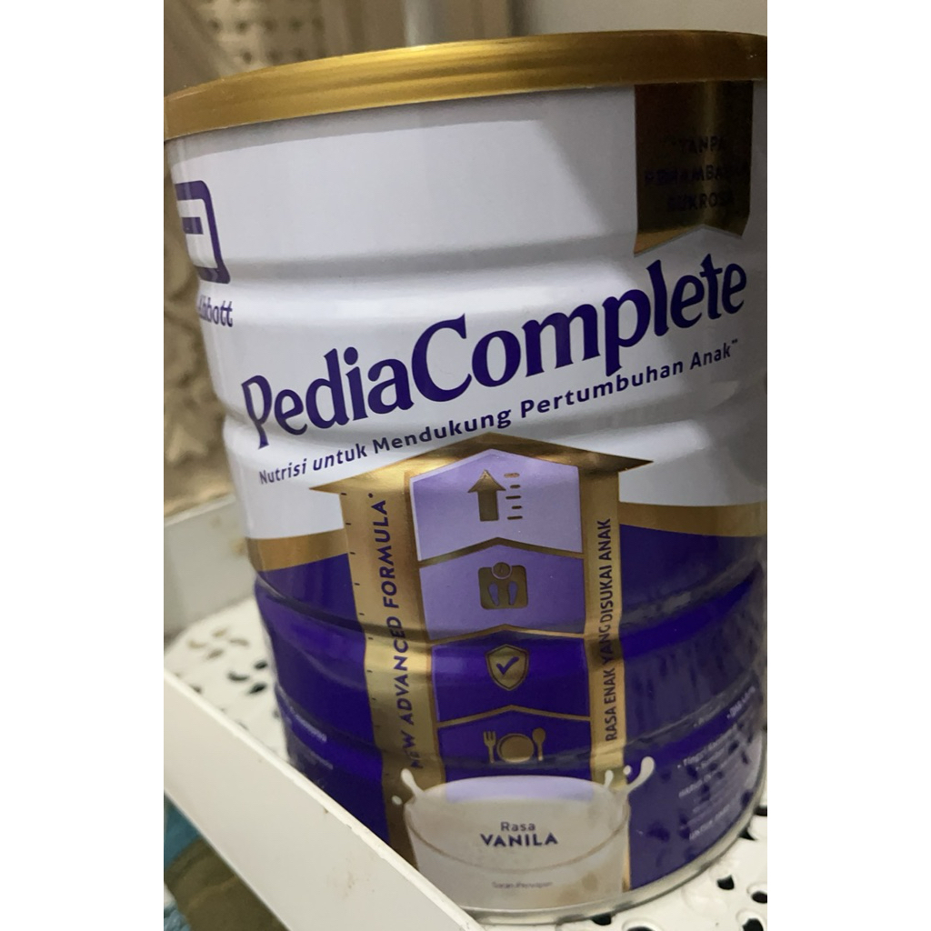 kaleng susu pediasure complete