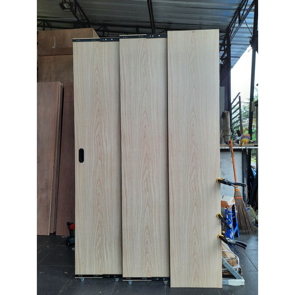 Sekat Ruangan Geser Minimalis | Partisi Ruangan Geser Modern Hemat Tempat Tipe GB2