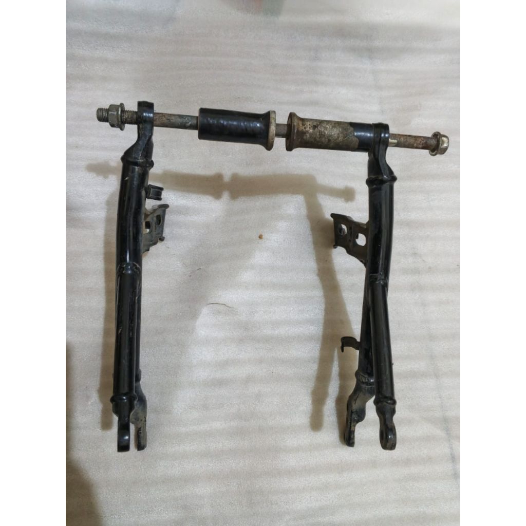 dudukan mesin cbr mounting mesin cbr k45a cbr 150r original set as