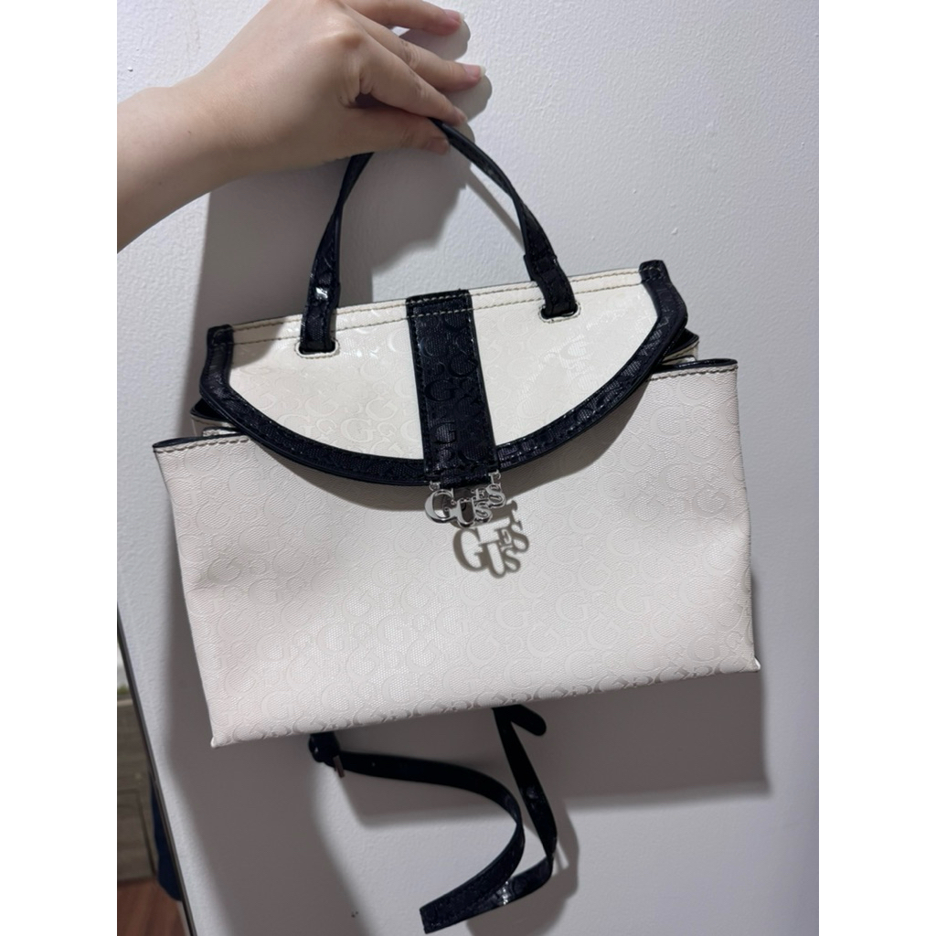 tas guess original putih bekas pakai