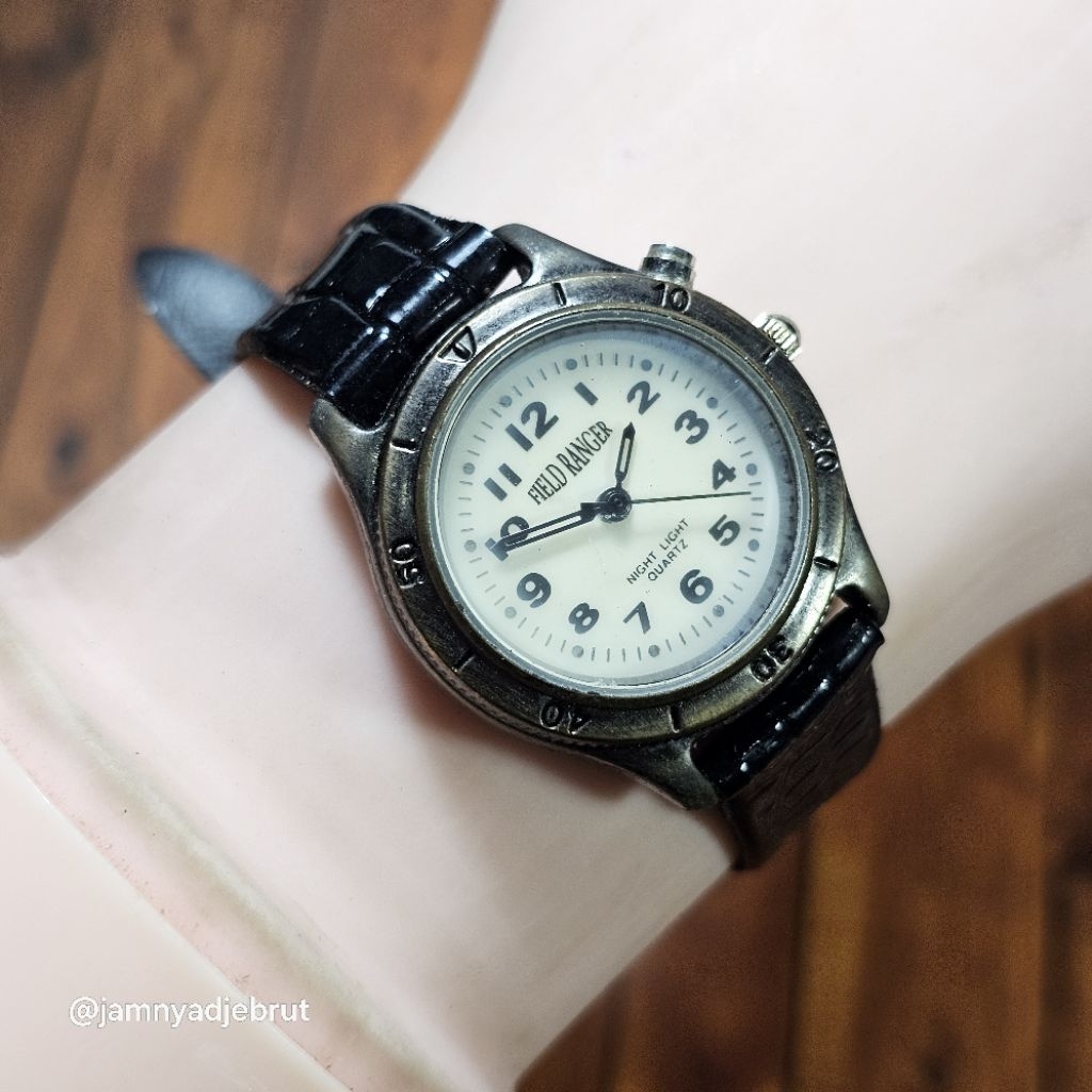 Jam Field Ranger 27155F Indiglo Rusty Gold Ladies Bekas