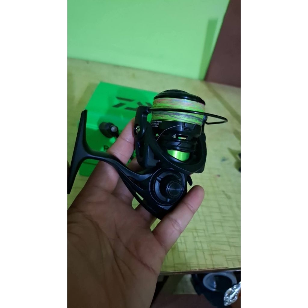 Reel daiwa Revros ex LT 2500