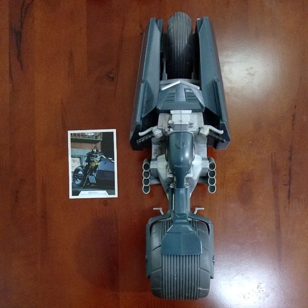 Dc Multiverse Mcfarlane Batcycle White Knight