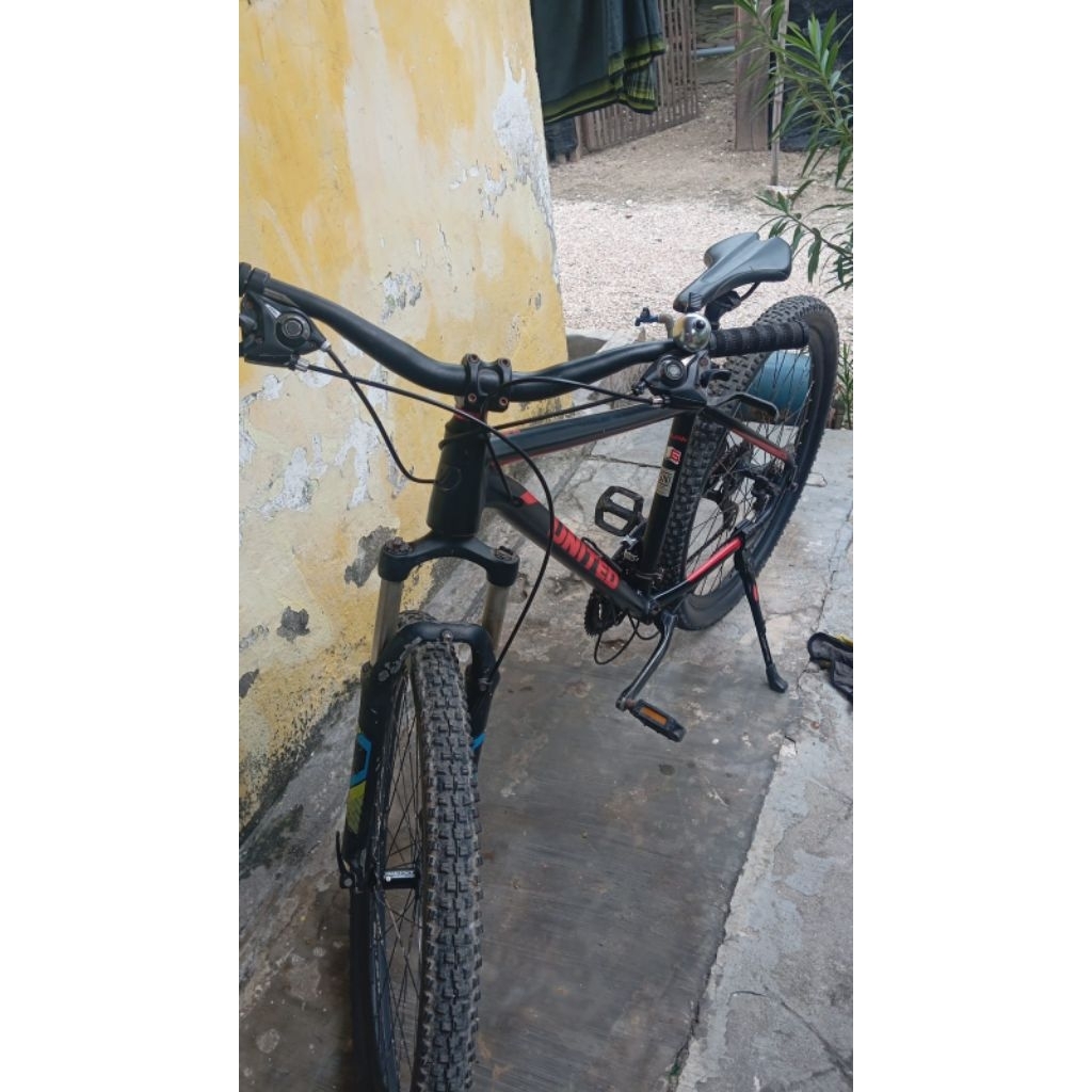 sepeda united miami 27(second)