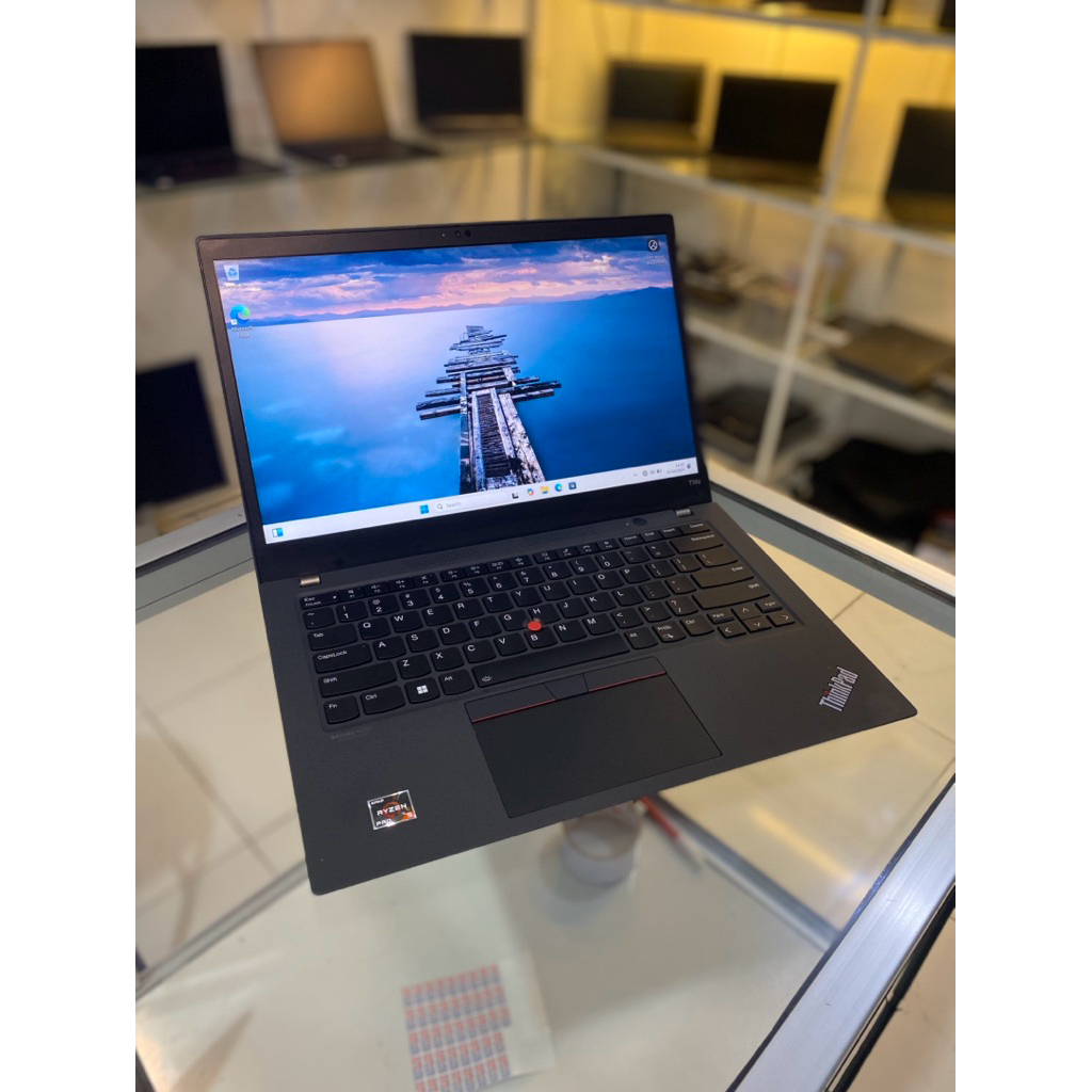 Lenovo ThinkPad T14S Gen 2 AMD RYZEN 5 PRO -5650