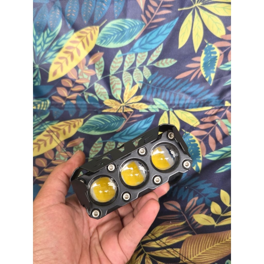 Lampu Tembak 3 mata Luminos Nine Q9